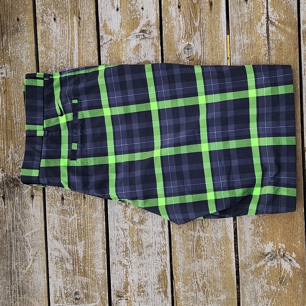 NIKE Golf Size 38 Performance Plaid Lime Green And Gray Shorts